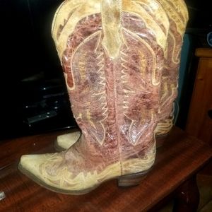 Correll boots